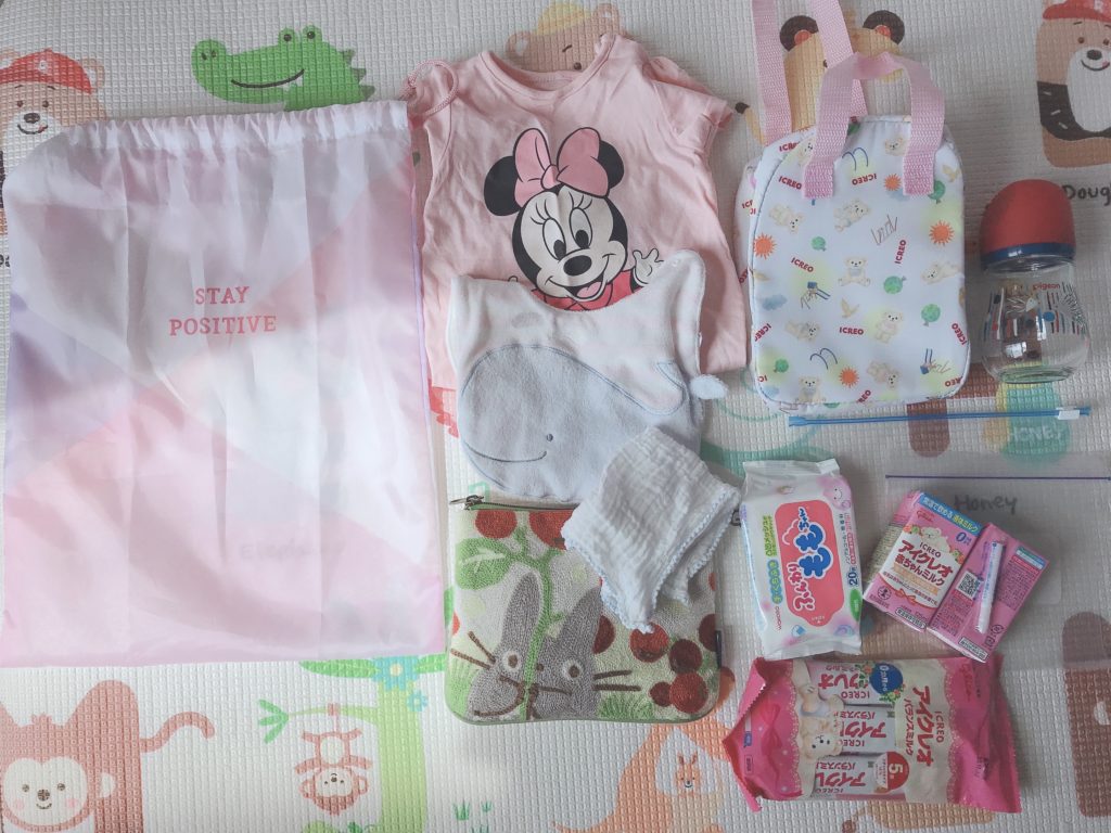 What's in a Diaper Bag in Japan? (3 Months Edition)
