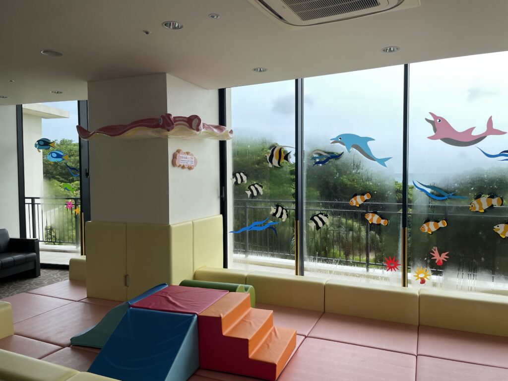 hotel monterey okinawa baby play room