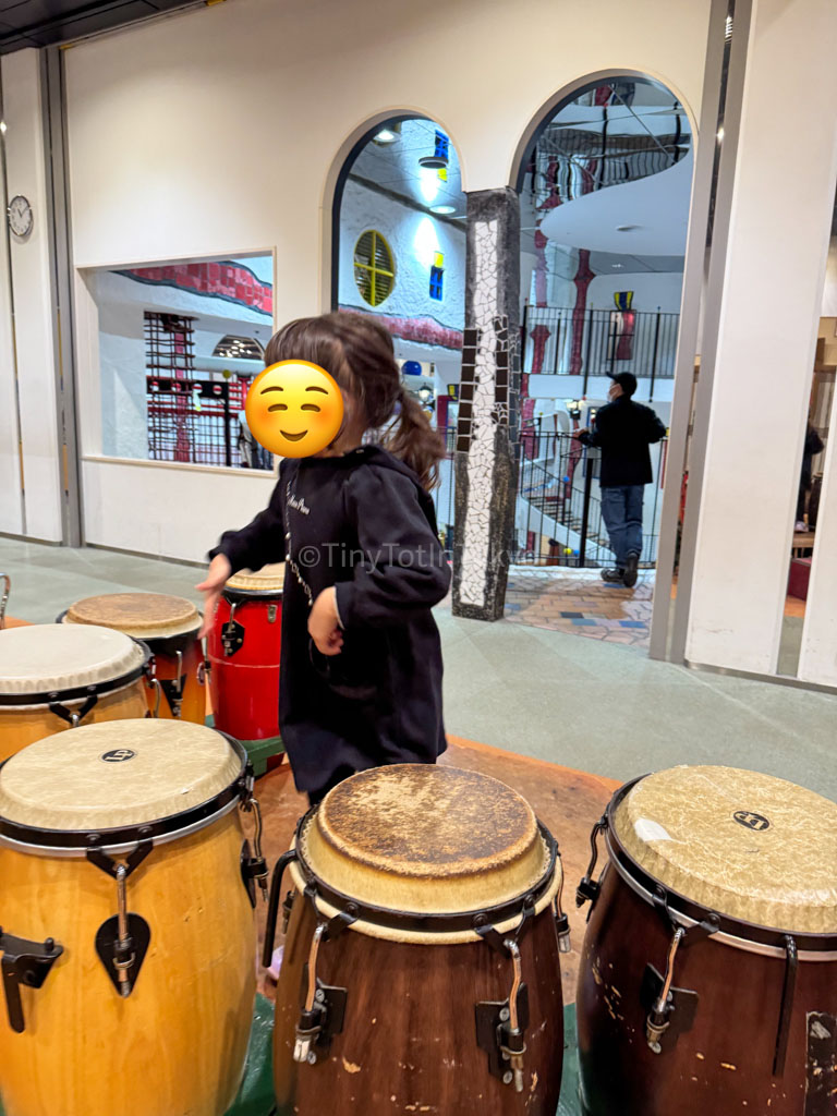 Kids Plaza Osaka instruments