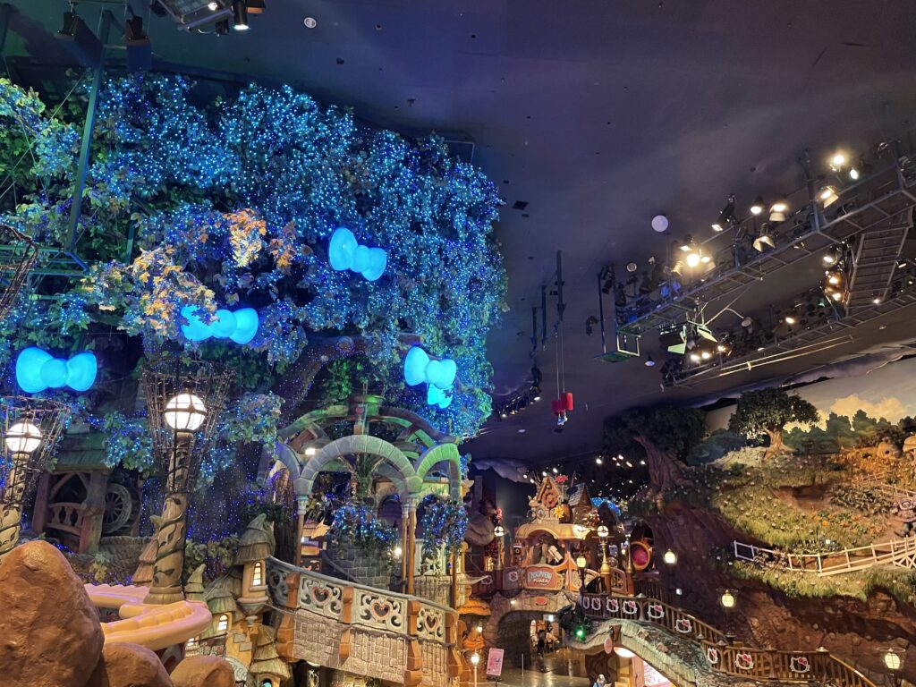 wisdom tree inside sanrio puroland 