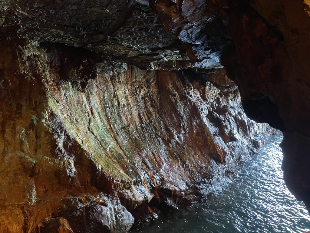 Sandanbeki Cave in Wakayama