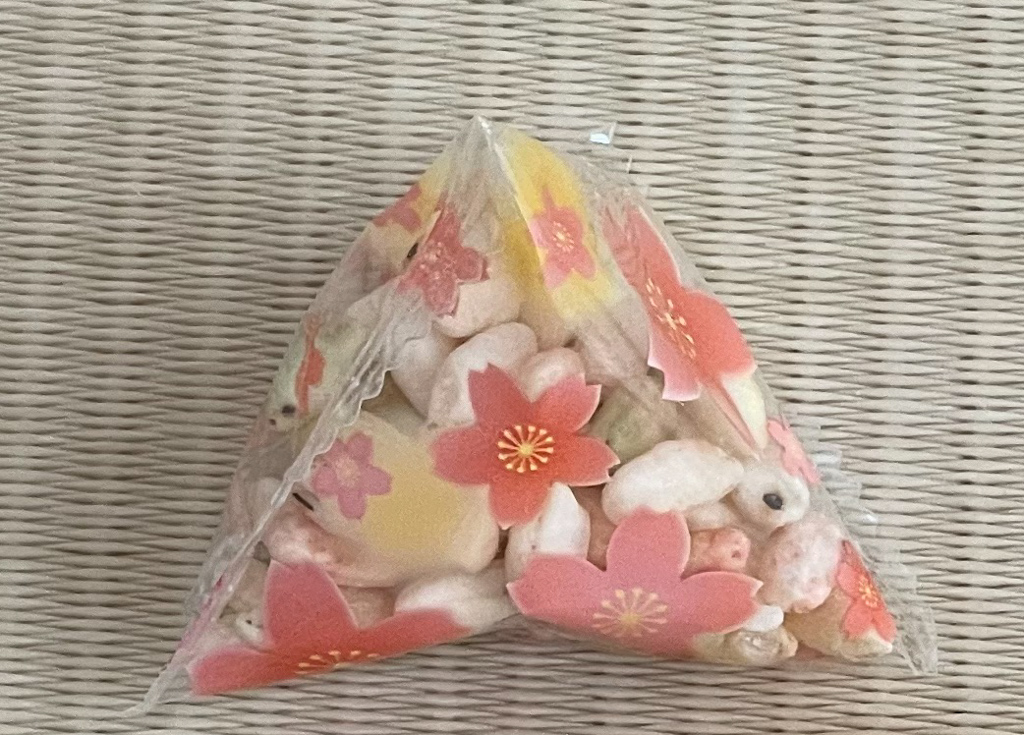 sweet rice snacks from sakuraco