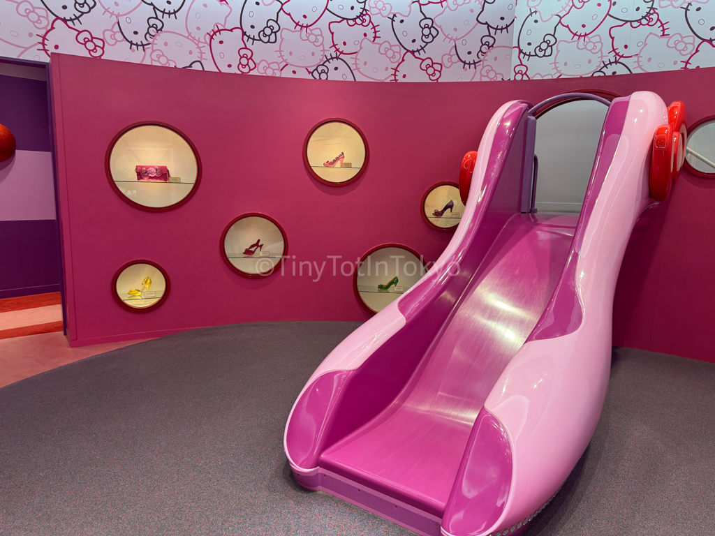 Slide for kids at Hello Kitty Ribbon Collection at Universal Studios Japan