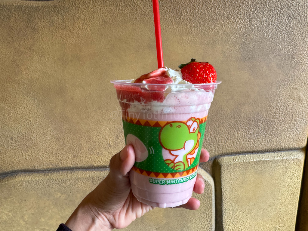 Yoshi strawberry lassi at super nintendo world universal studios japan