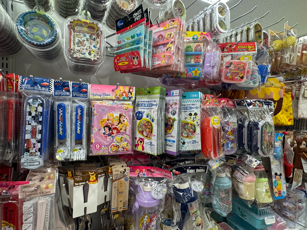 Cutlery and bento supplies for kids from 100 yen store in Japan