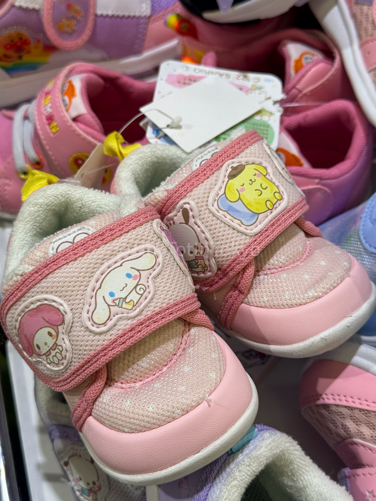 Pink Sanrio baby shoes in Japan