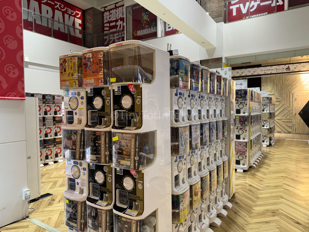 NORBESA shopping mall capsule toy machines