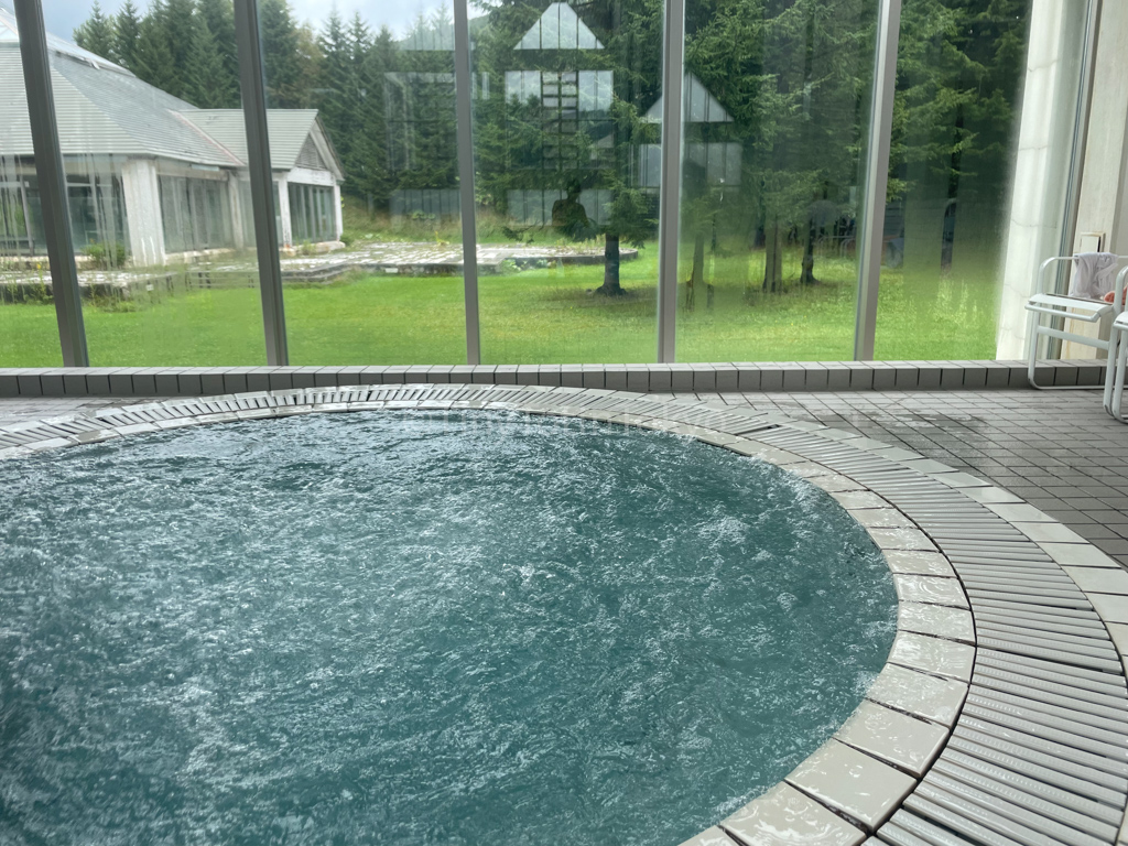 hot tubs at Hoshino Resort Tomamu in Hokkaido