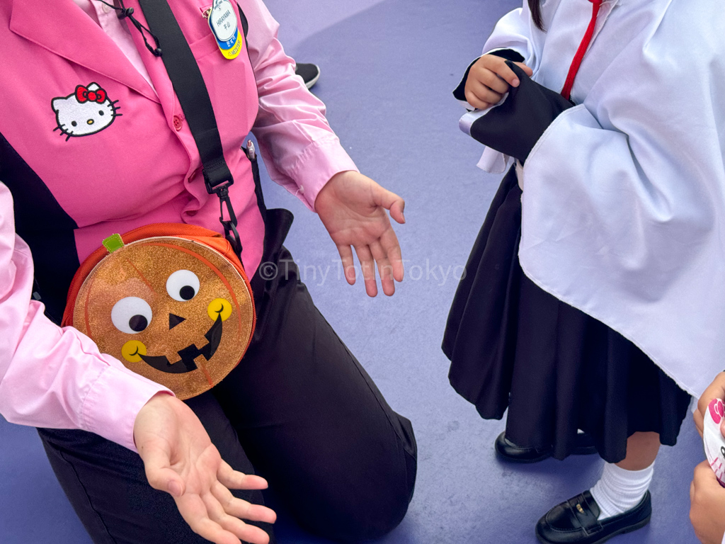 Trick or Treating with kids at Universal Studios Japan USJ in Osaka