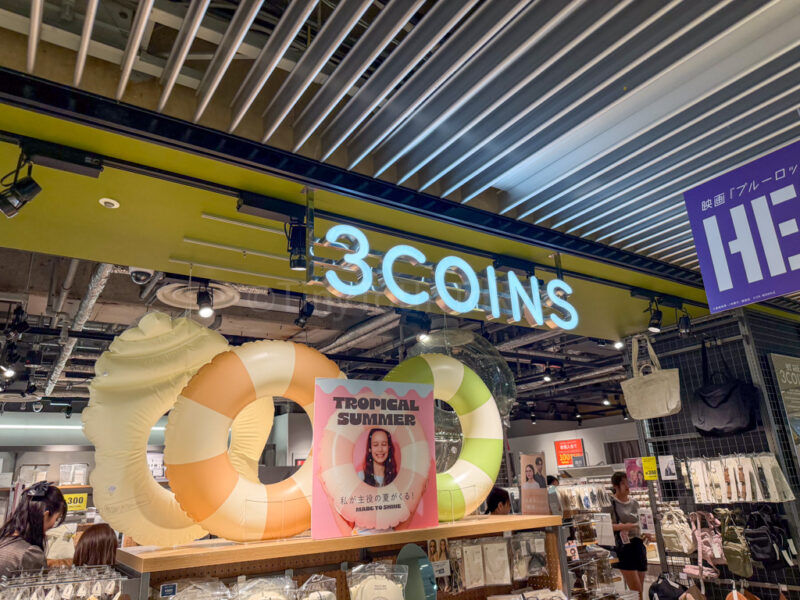 3COINS in umeda