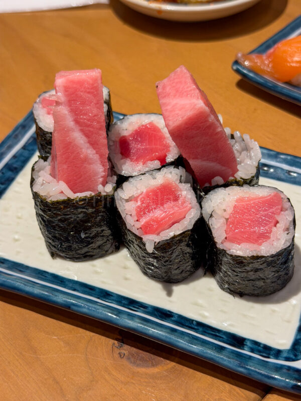 blue fin tuna rolls in kitte osaka