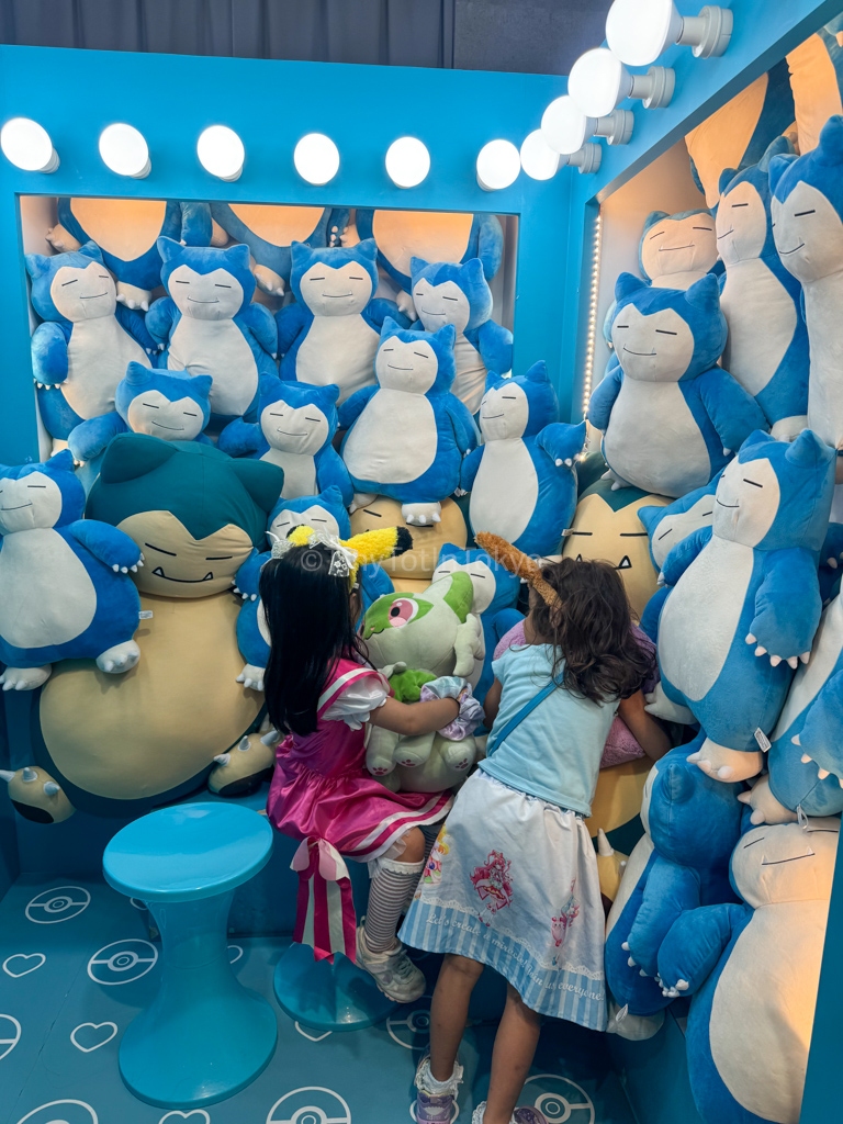 Pokemon Photo Event with snorlax at Osaka Umeda Station