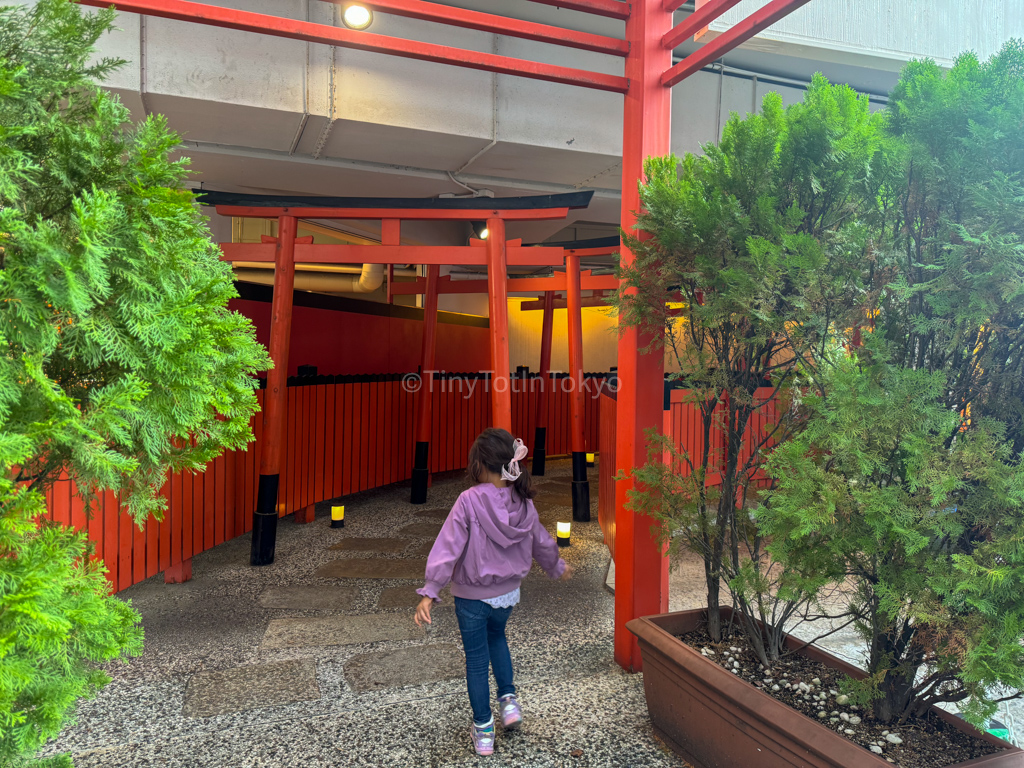 Shrine at Namba Parks 