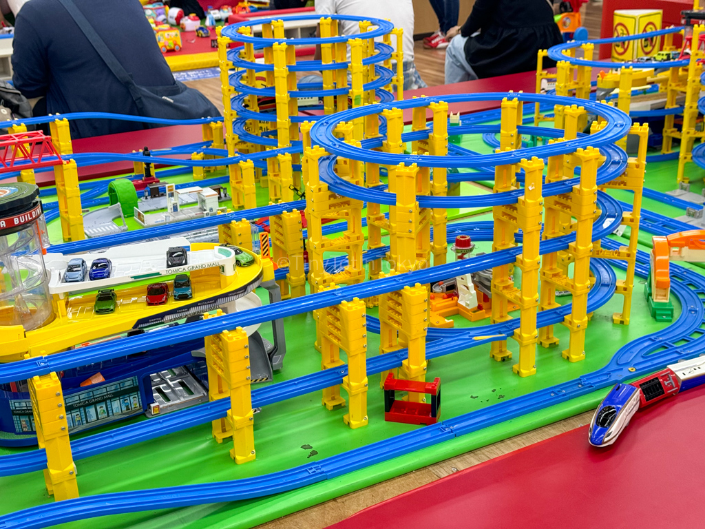 plarail for kids at yamada denki in namba osaka