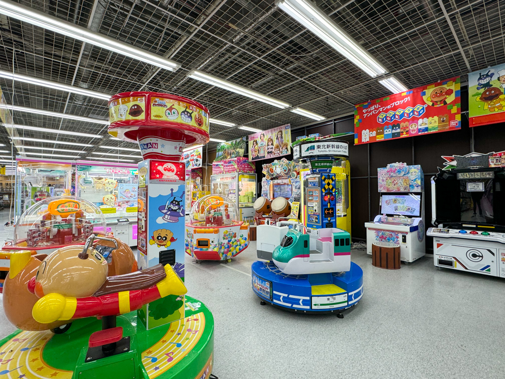 Rides for kids at yamada denki in namba osaka