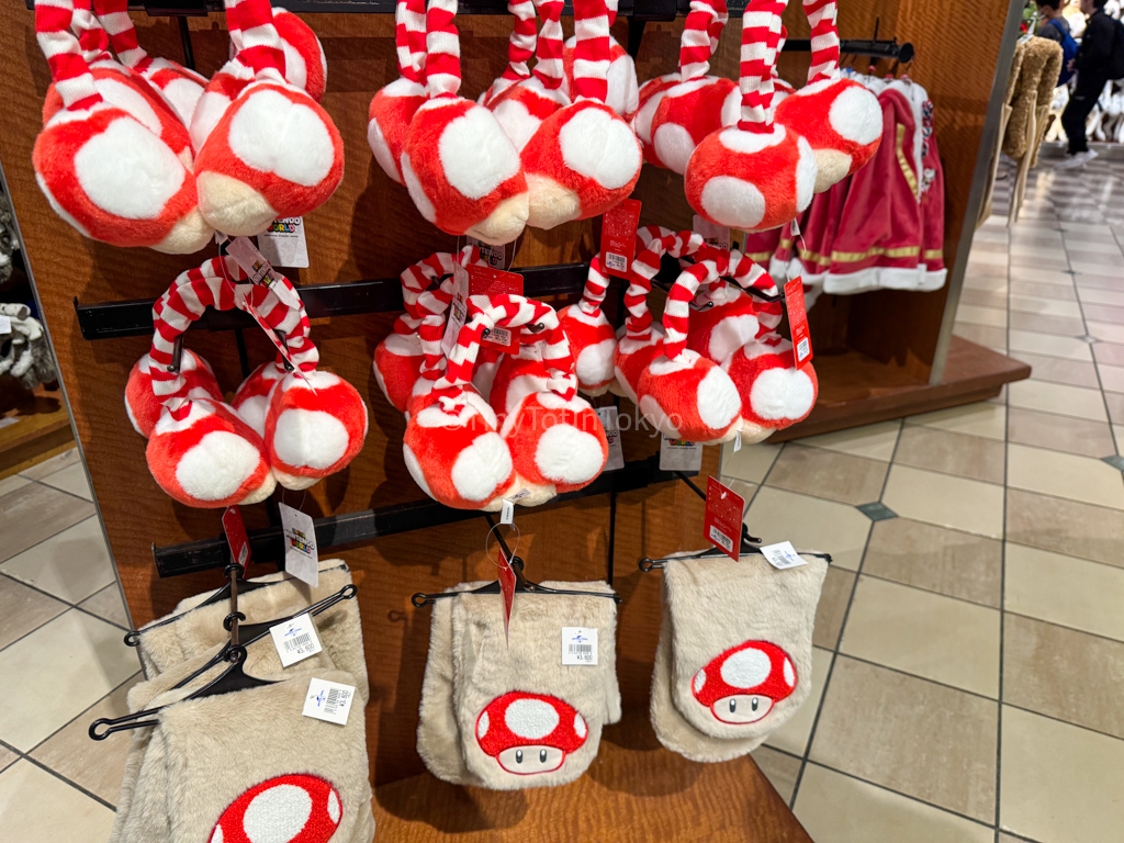 Super Nintendo Christmas merch at USJ