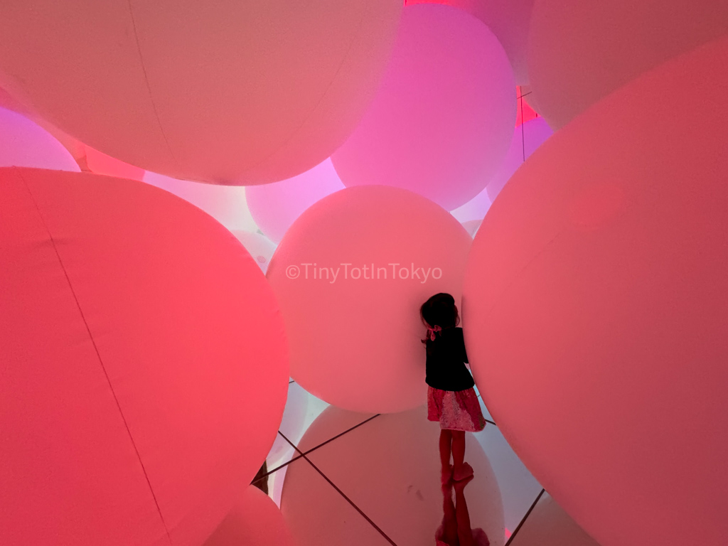 Colorful eggs at teamlab Planets