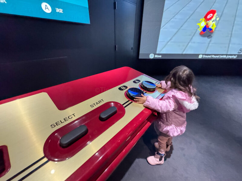 Big Controller at Nintendo Museum