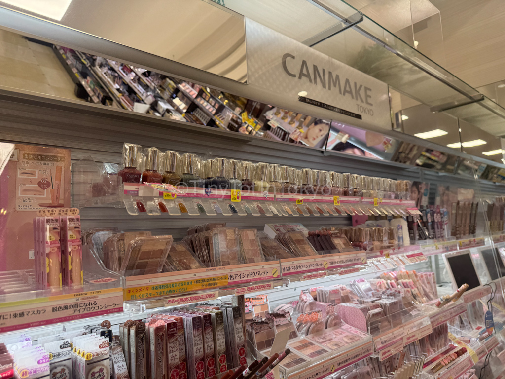 canmake makeup in Japan