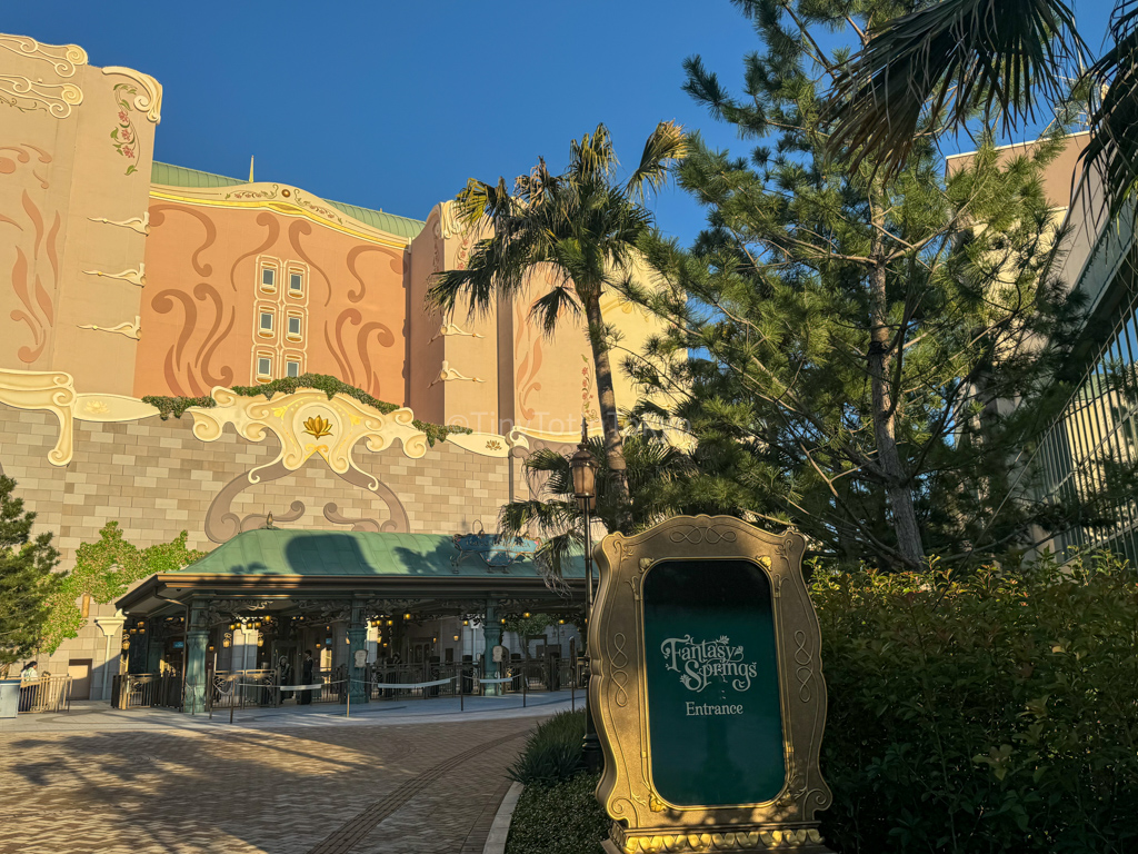 Special Fantasy Springs entrance for Tokyo Disney hotel guests