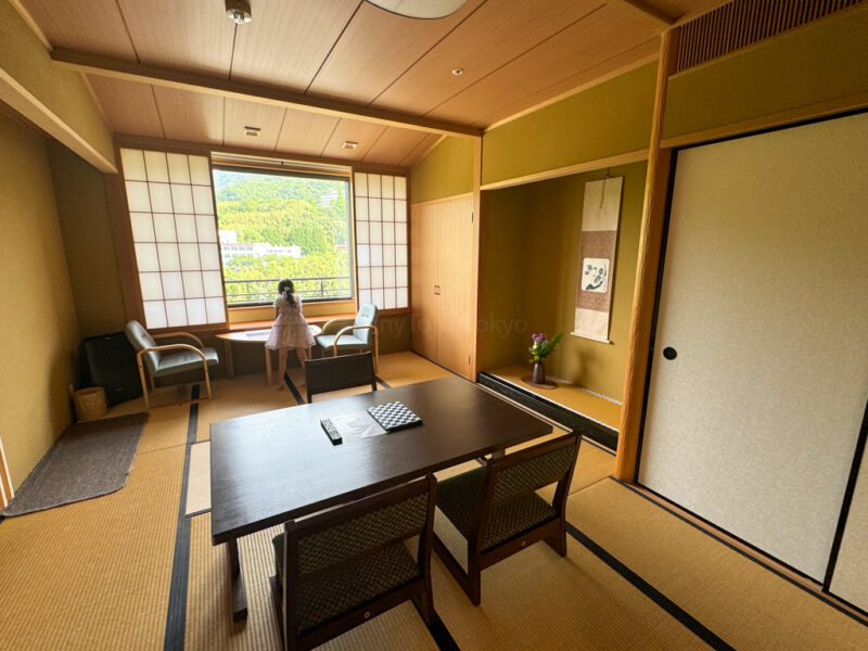 Ginsuiso Choraku ryokan room