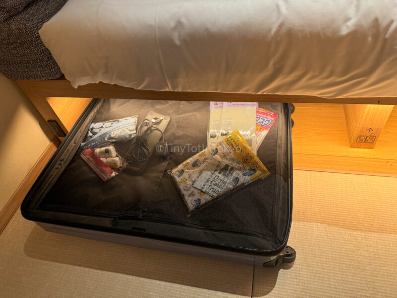 omo5 gotanda king size room luggage
