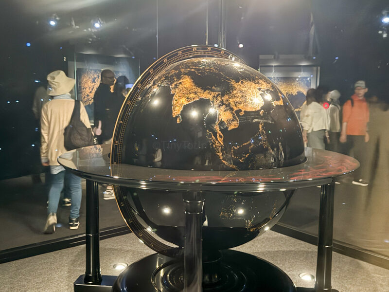 globe made using wajima-nuri at osaka expo