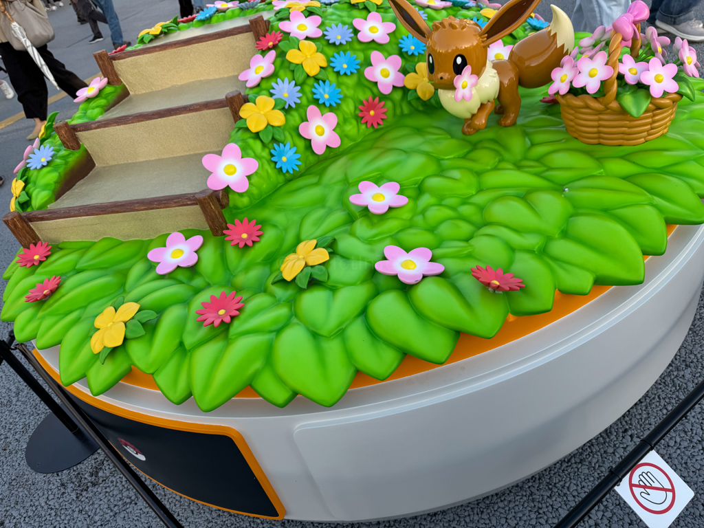 Eevee pokemon statue at osaka expo empowering lives zone