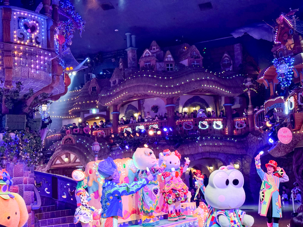 Hello Kitty and Daniel at Puroland Illumination Christmas parade