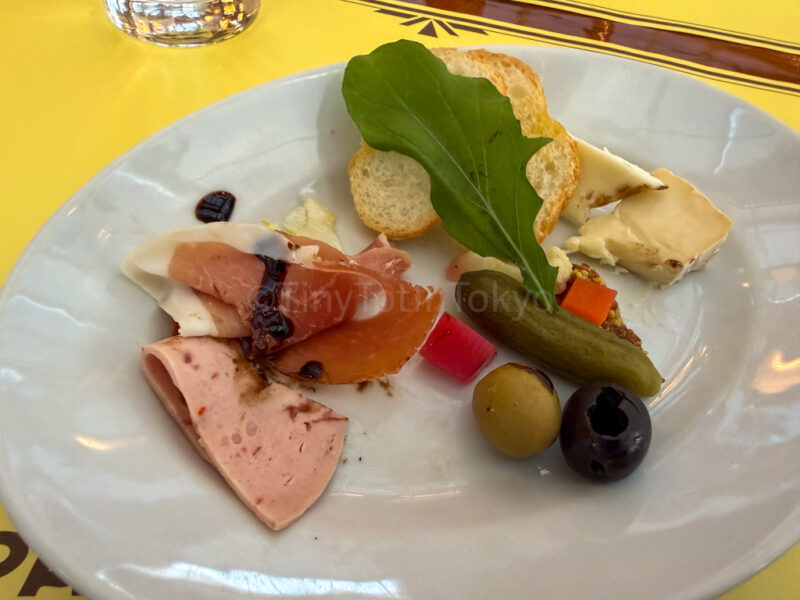 antipasto mist at park side grille universal studios japan