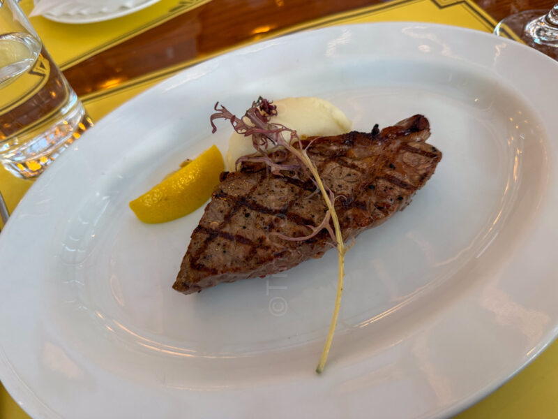 steak at park side grille universal studios japan