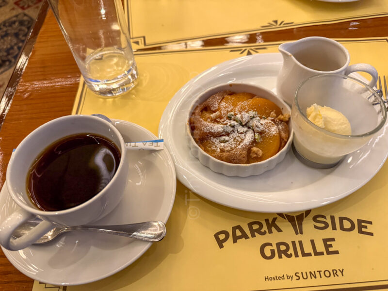 dessert and coffee at park side grille universal studios japan