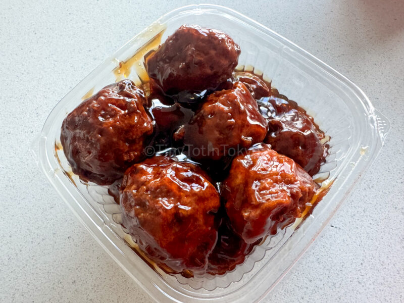 Amasu dango meatballs at 551 Horai