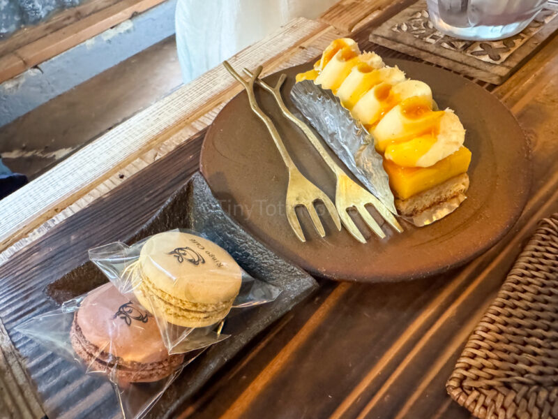 macarons and cake at Ringo Cafe in Okinawa