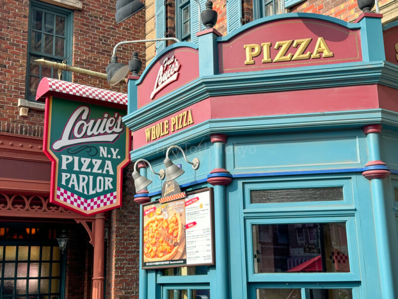 Louie's Pizza Parlor at USJ