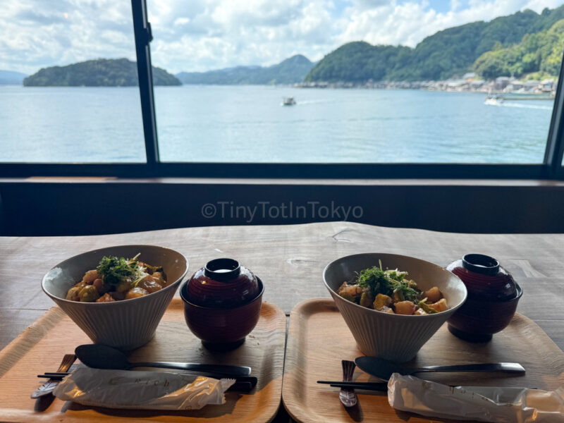 poke bowls at ine cafe