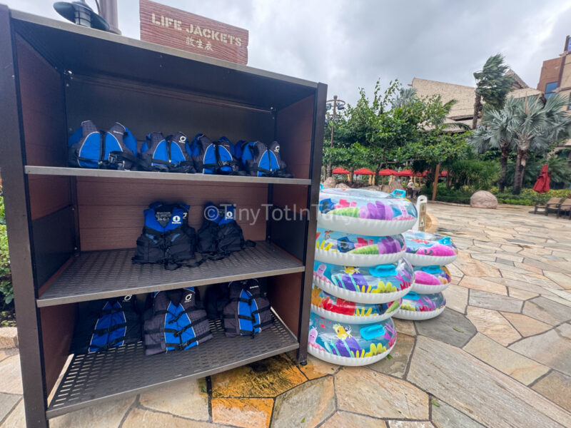 free rental lifejackets and swim rings at Hong Kong Disneyland Explorers Lodge pool