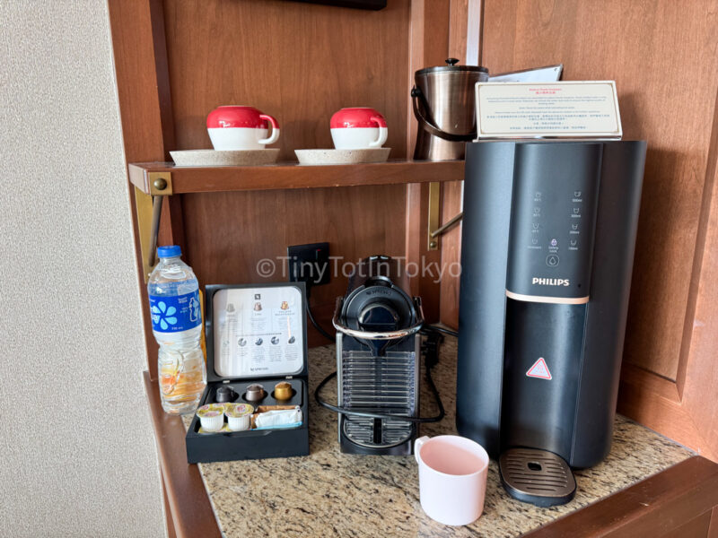 water dispenser and coffee at Hong Kong Disneyland Explorers Lodge 