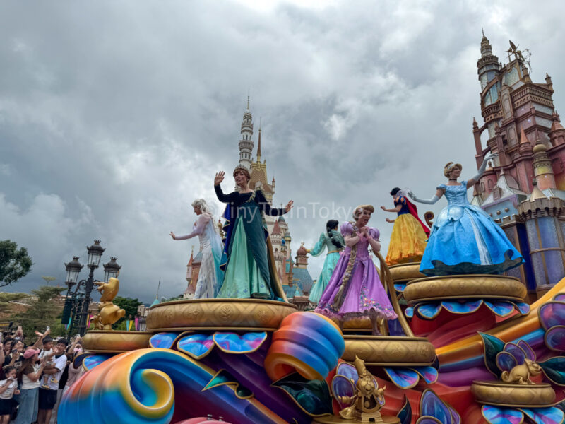 Disney Princesses on parade float at hong kong disneyland