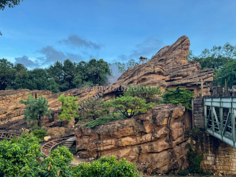 Big Grizzly Mountain Roller coaster at Hong Kong Disneyland