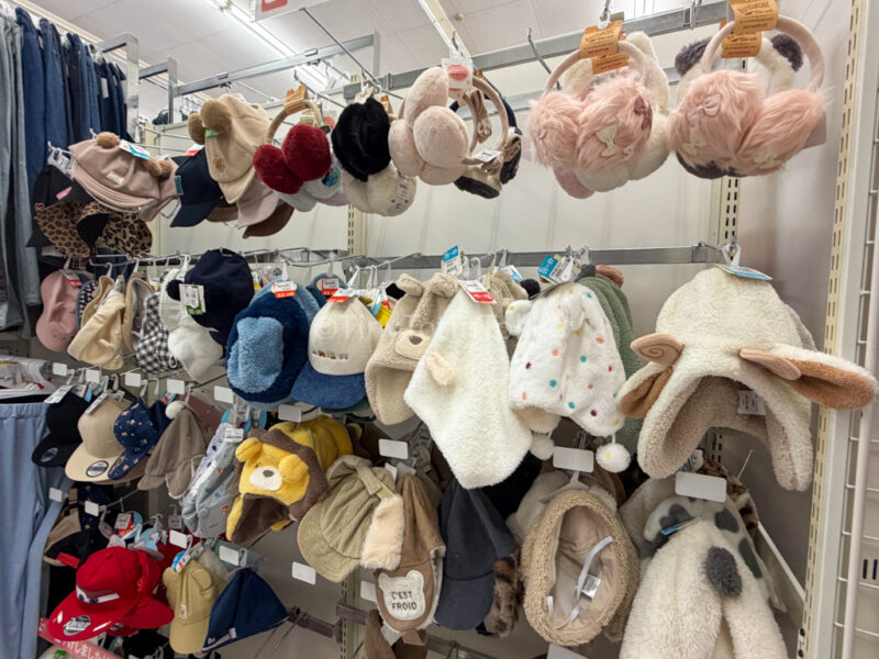 hats and earmuffs for kids in Japan in winter