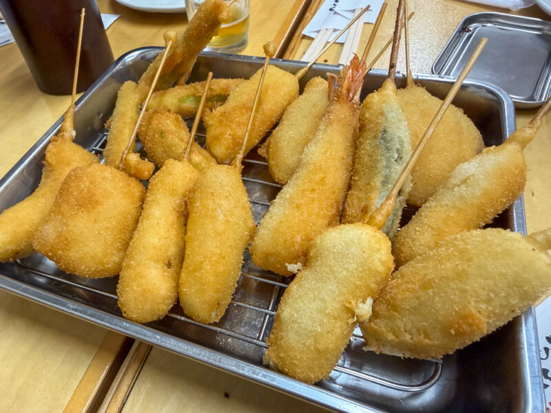 many different kinds of kushikatsu