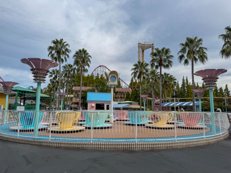 teacup ride at Nagashima Spa Land