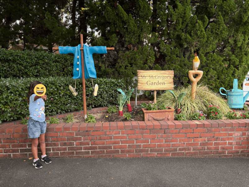 Peter Rabbit photo spot at Nagashima Spa Land