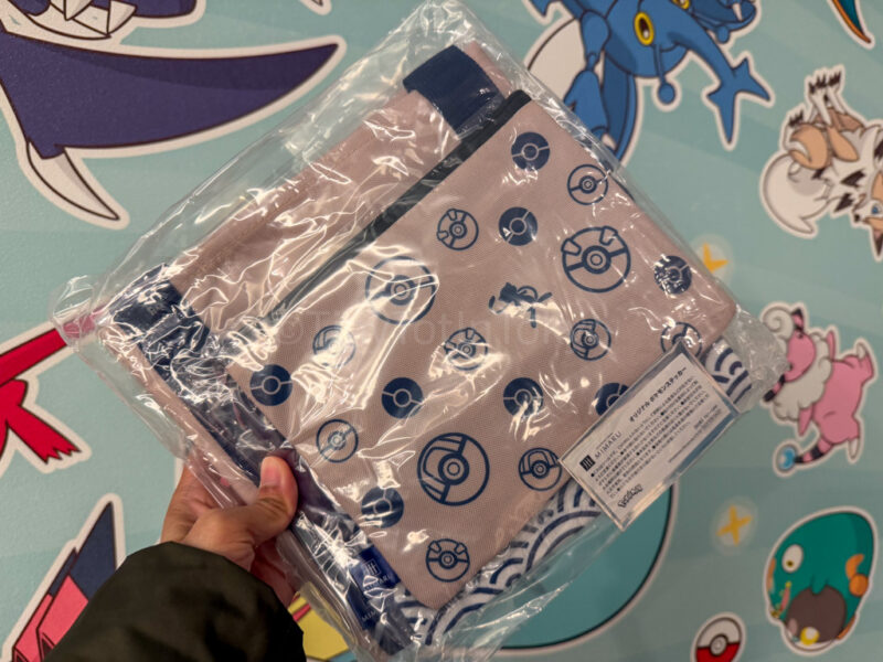 Pokemon room free gifts in Japan