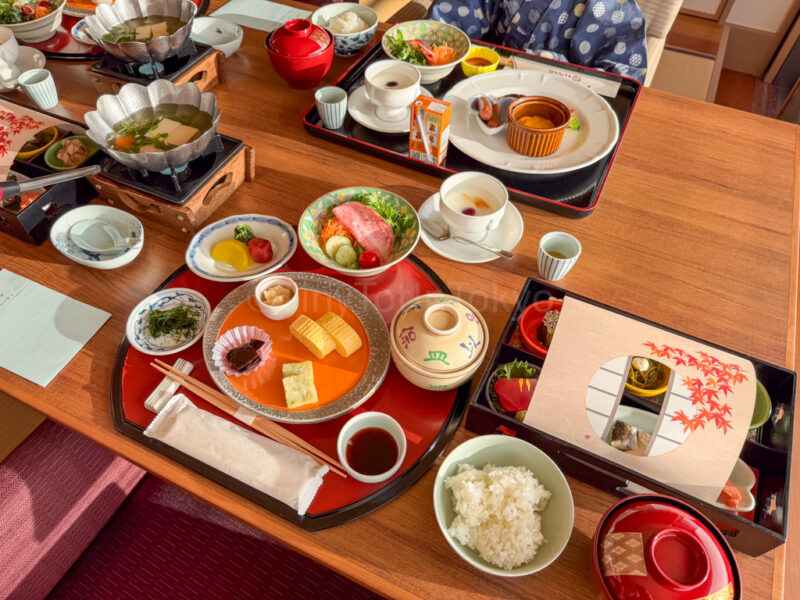 breakfast at Kashikojima Hojoen ryokan in Mie