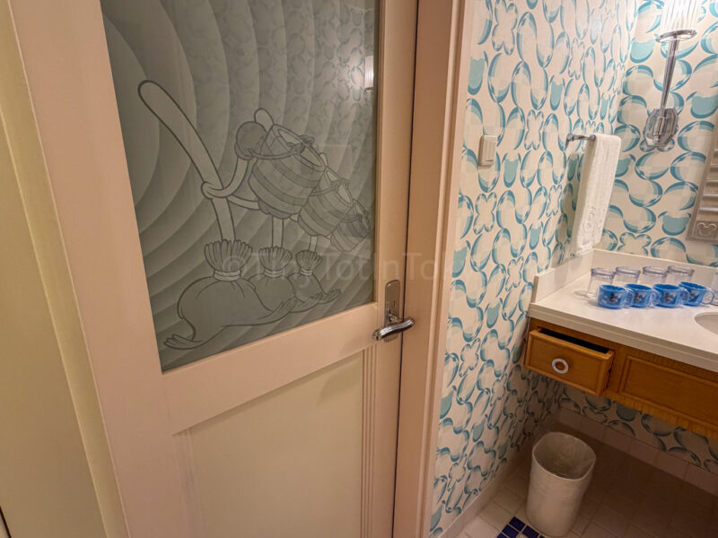 door to toilet at Disney Ambassador Hotel
