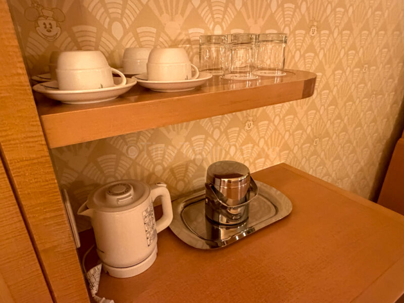 cups and glasses at Disney Ambassador Hotel