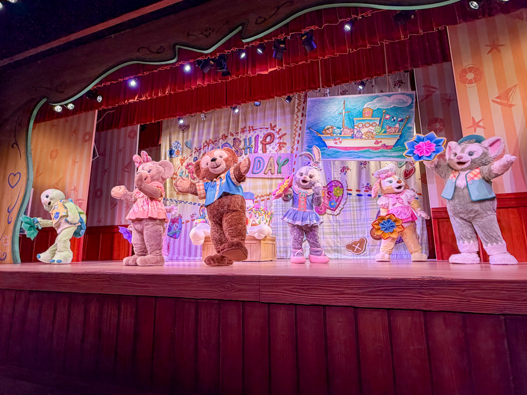 Duffy and Friends show restaurant at Tokyo Disney