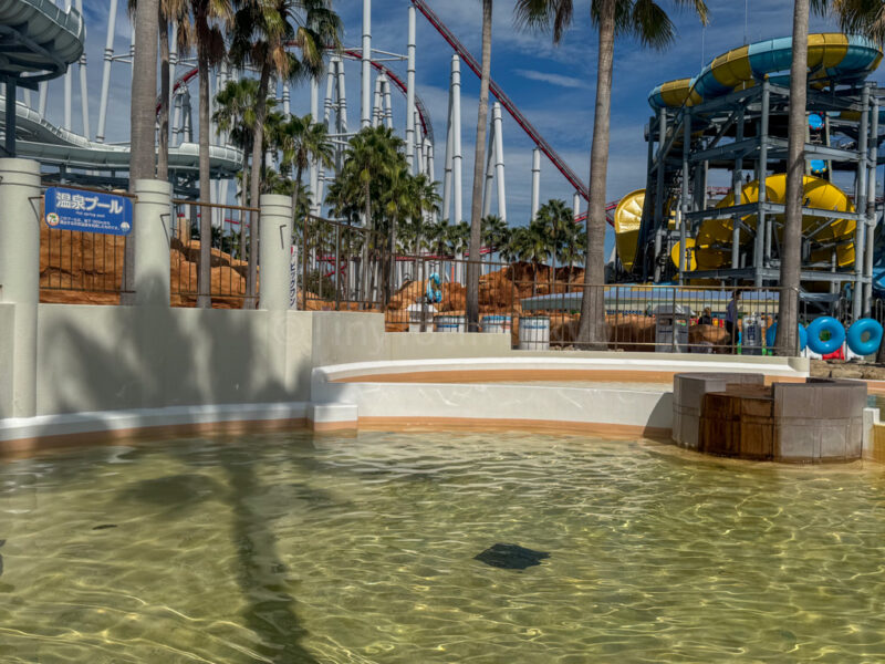 onsen pool at Nagashima Water Park Jumbo Seawater Pool